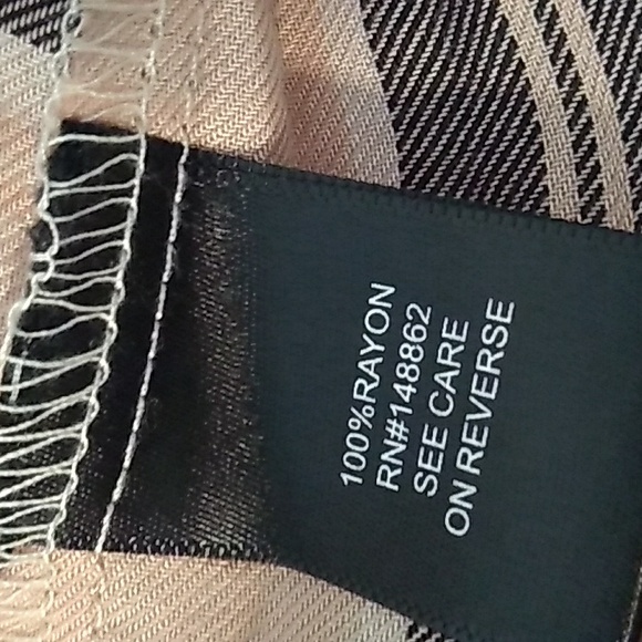 Torrid Size 00 Top Sleeveless Plus Size Blouse - Picture 8 of 8